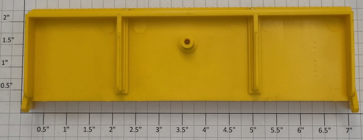 Lionel 9304-35 Yellow Coal Dump Car Tray