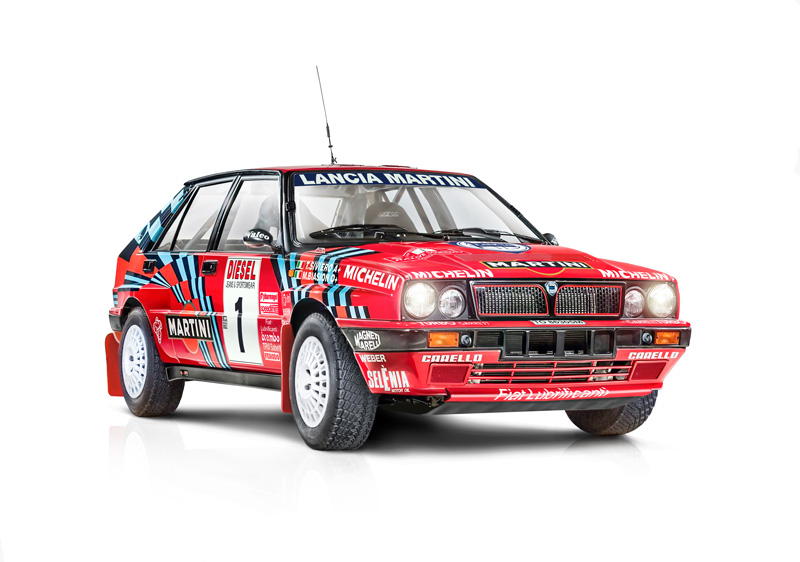 Italeri 4712 1:12 Lancia DELTA HF 16V Sanremo 1989 Car Plastic Model Kit