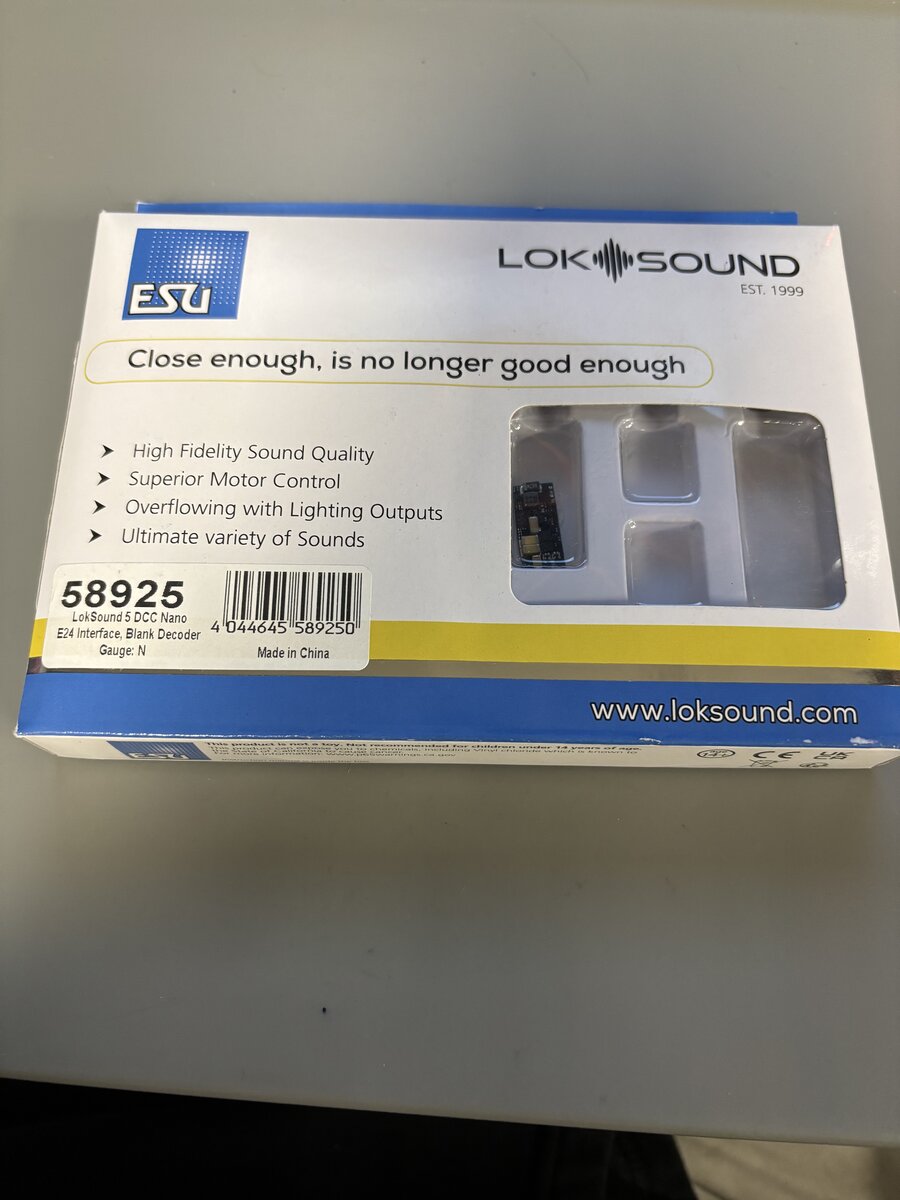 ESU 58925 N/TT LokSound 5 Nano DCC E24 Interface Blank Decoder