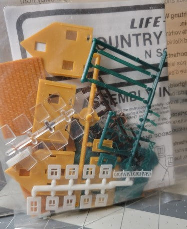 Life Like 7411 N Scale Country Cottage With Brick Terrace Building Kit