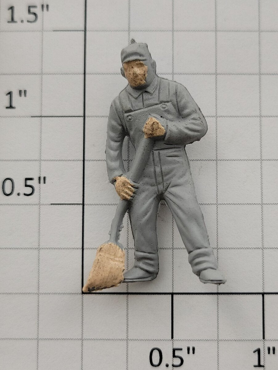 Lionel 3434-10 Painted Light Gray Chicken Sweeper Figure