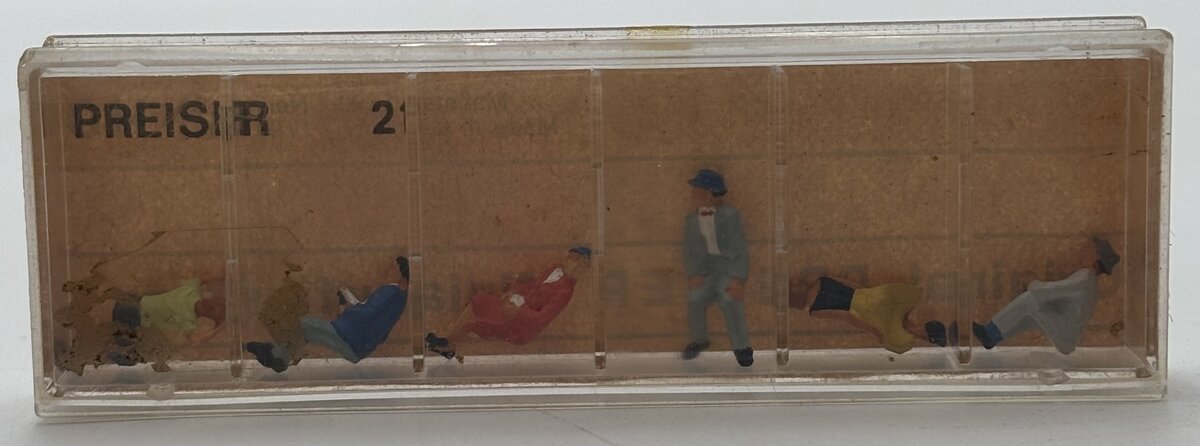 Preiser 21 HO Scale Seated Passenger Figures (Pack of 6)
