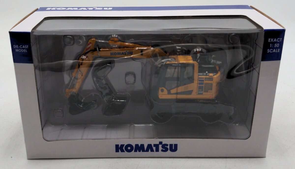 Universal Hobbies 8162 1:50 Komatsu PW148-11 on Wheels w/ Bucket & Excavator