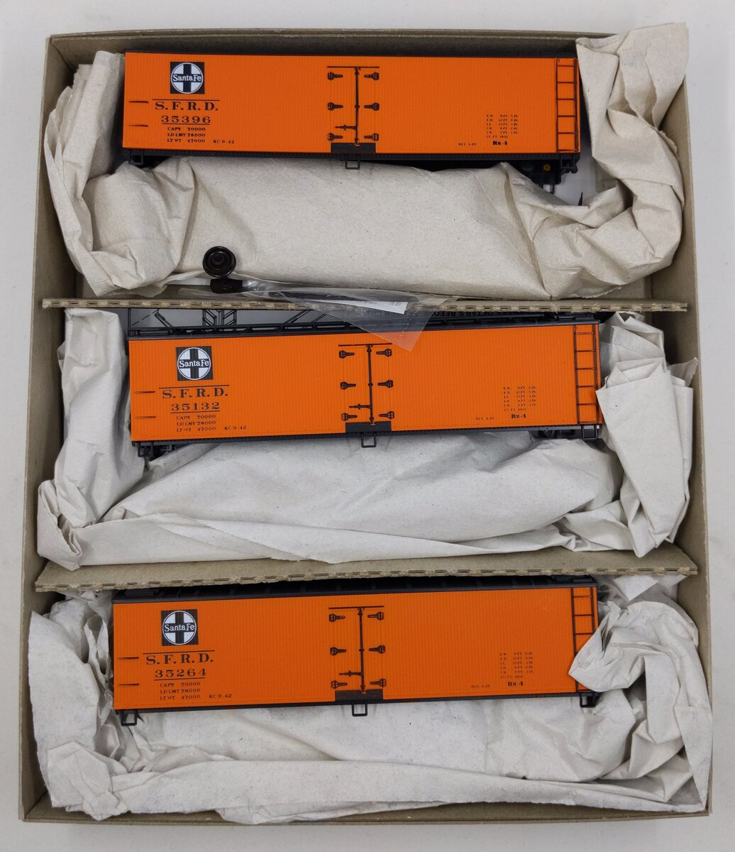 Accurail 4908 HO Scale ATSF 3 Number Set 40' Wood Reefers Accumate Equipped