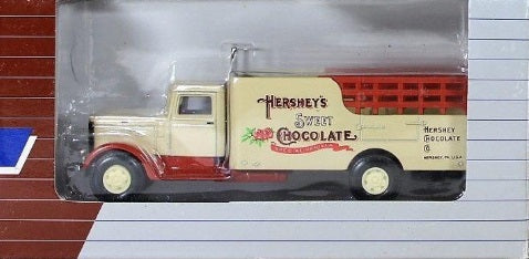 AHL H03050 1:64 Scale "Hershey's Sweet Chocolate" Peterbilt 260
