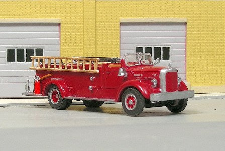 Sylvan Models V390 HO Undec 1950-1956 Mack L Fire Pumper w/Open Cab Resin Kit