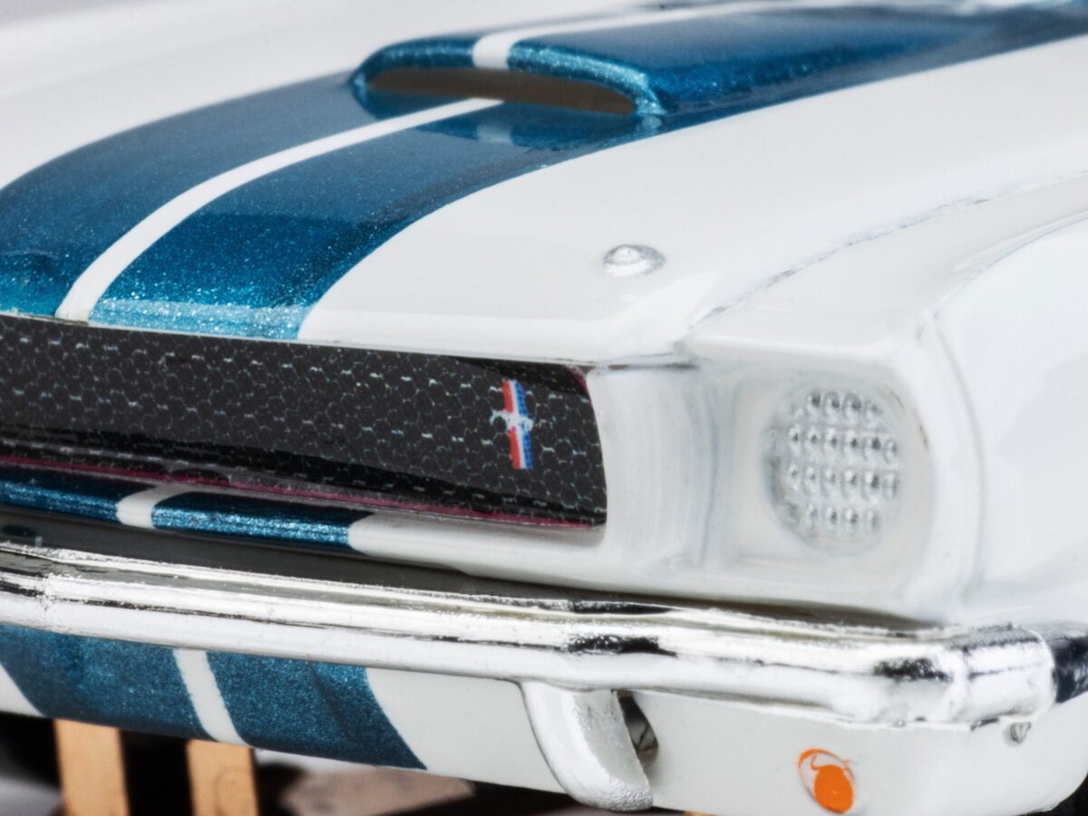 AFX 22068 HO Mega G+ 1965 Shelby GT350 White/Blue Slot Car