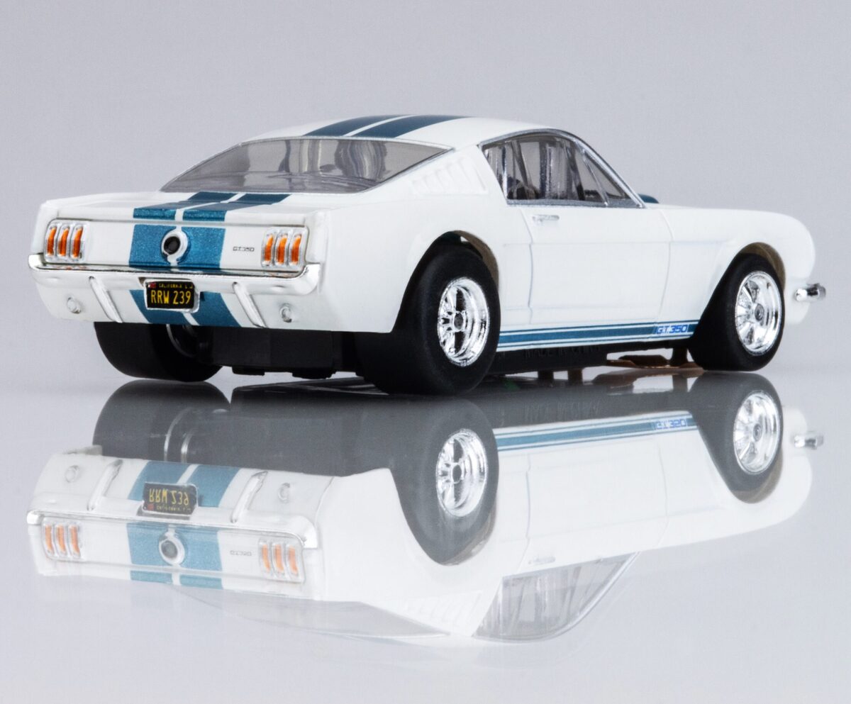 AFX 22068 HO Mega G+ 1965 Shelby GT350 White/Blue Slot Car