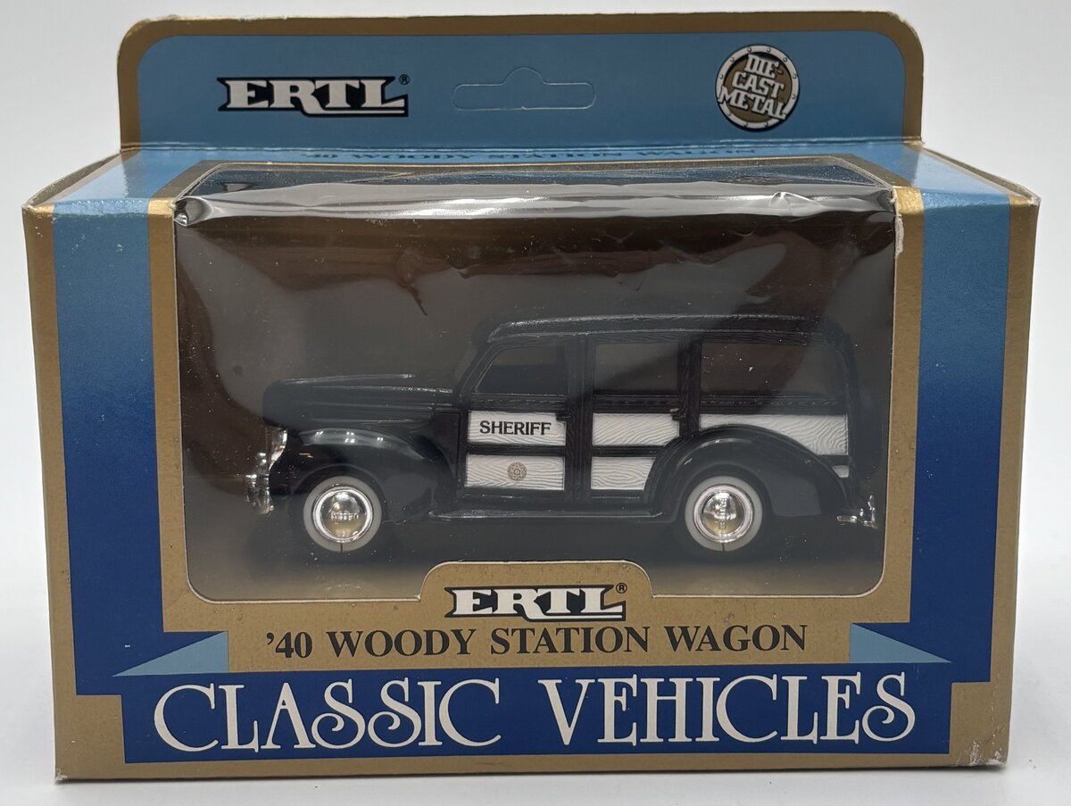 Ertl 2517 1:43 Black & White Sheriff 1940 Woody Station Wagon Classic Vehicles