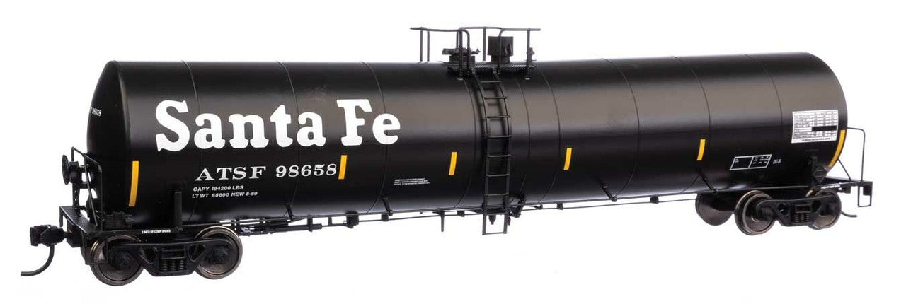 Walthers 910-48205 HO Santa Fe Trinity 25,000-Gallon Tank Car RTR #98658
