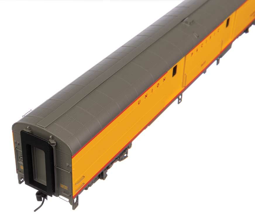Walthers 920-9820 HO Union Pacific 85' ACF Baggage Car #5657