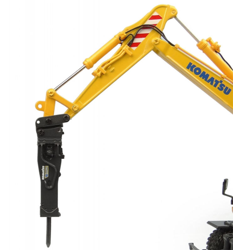 Universal Hobbies 8163 1:50 Komatsu PW148-11 on Wheels w/ Excavator Diecast