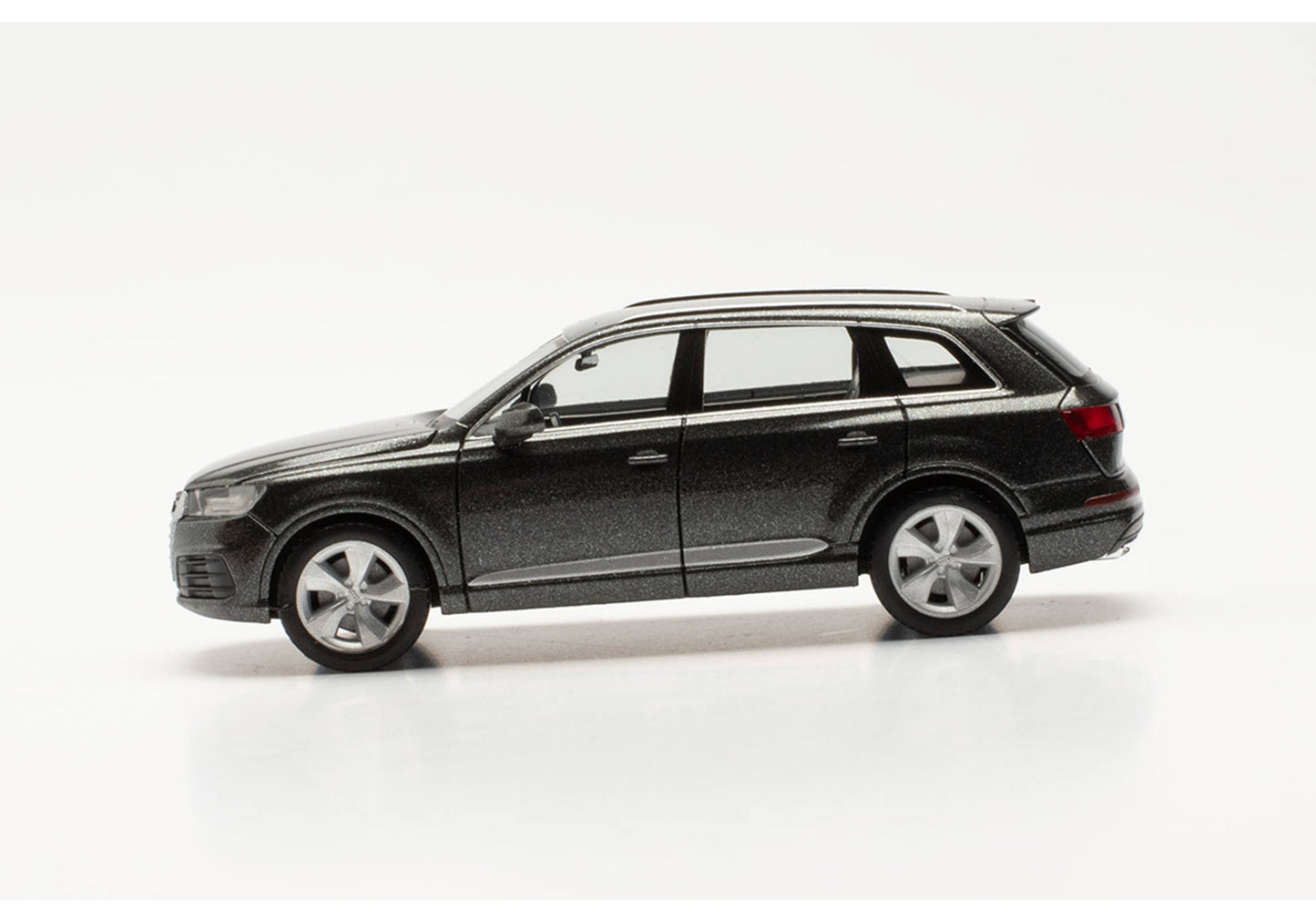 Herpa 038447-004 1:87 Daytona Grey Metallic Audi Q7