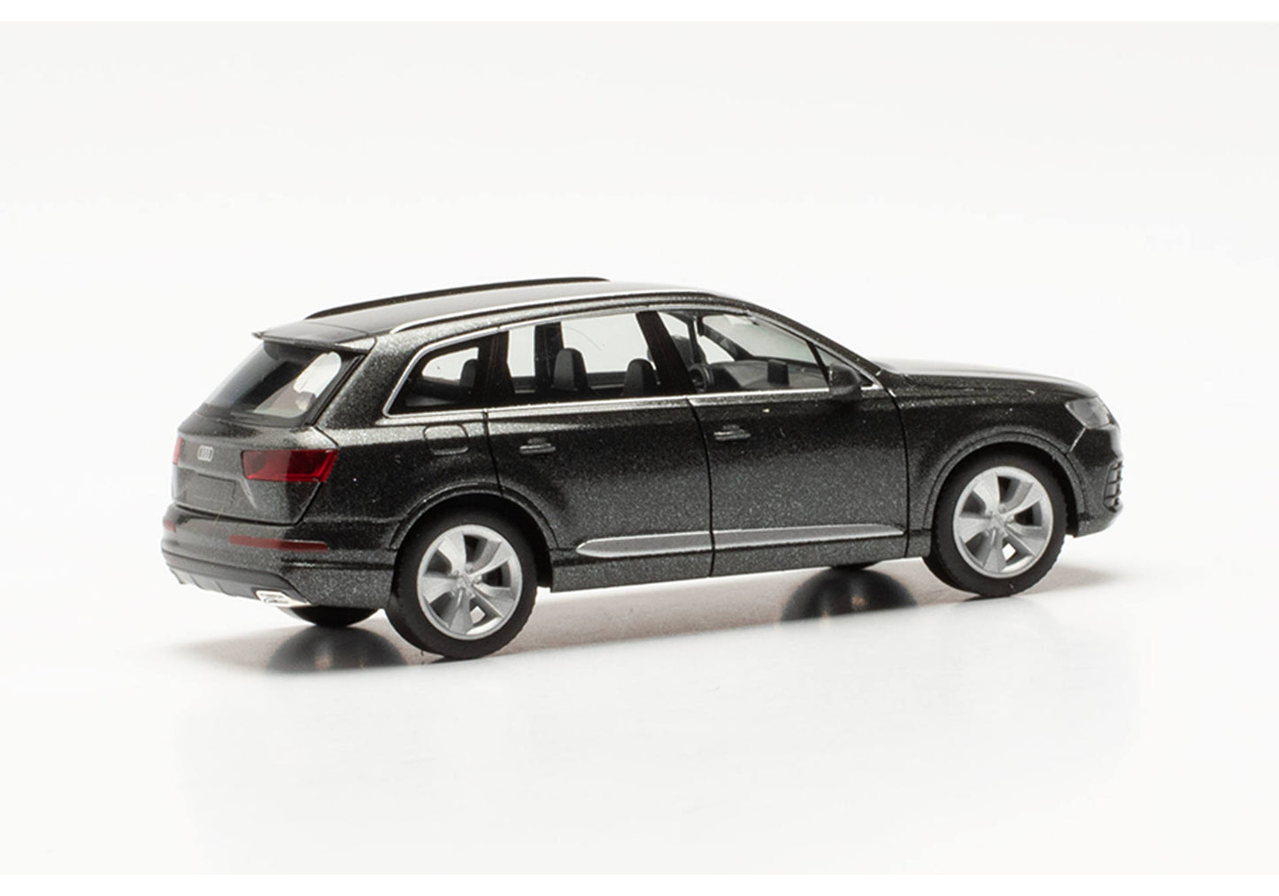 Herpa 038447-004 1:87 Daytona Grey Metallic Audi Q7