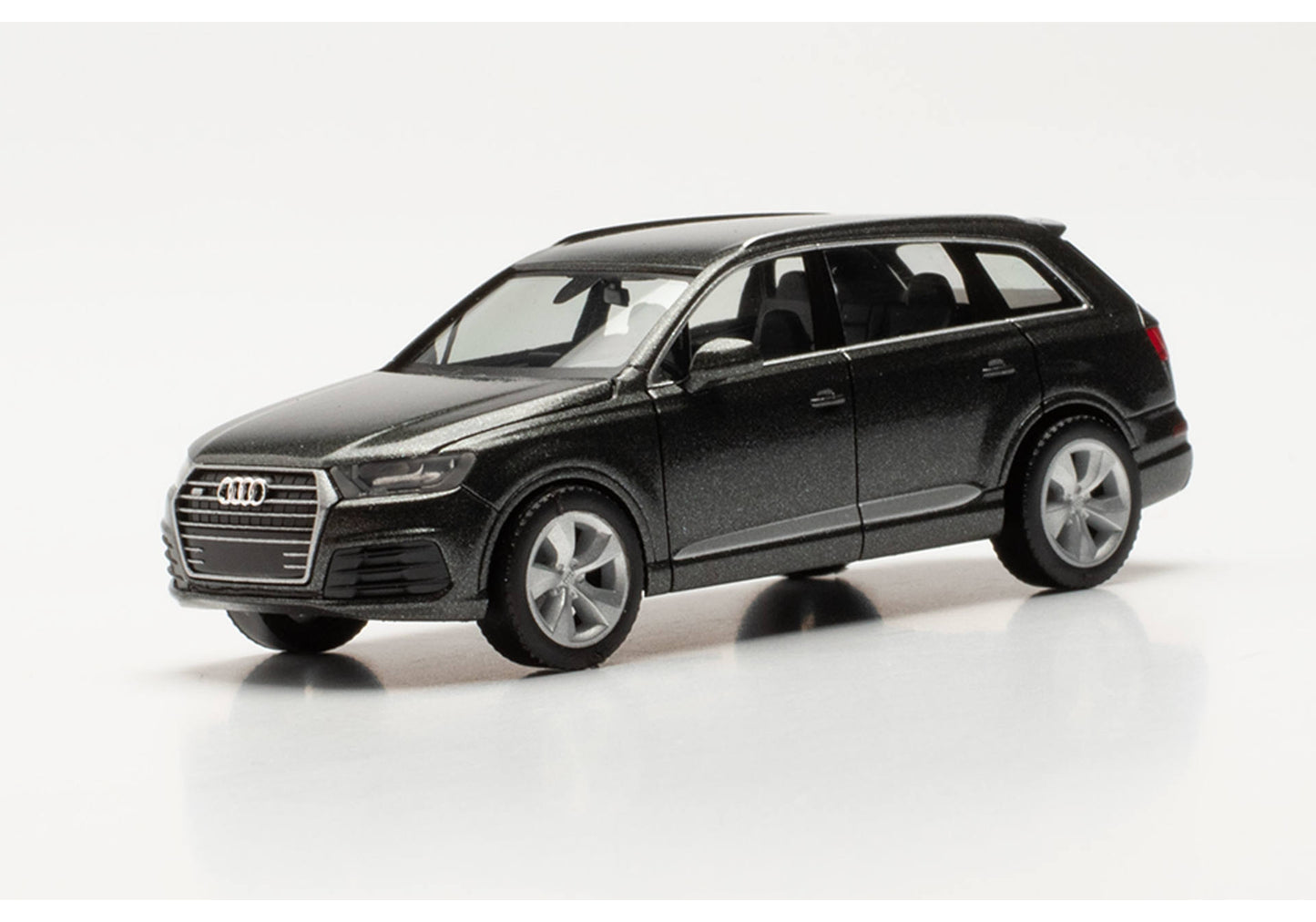 Herpa 038447-004 1:87 Daytona Grey Metallic Audi Q7