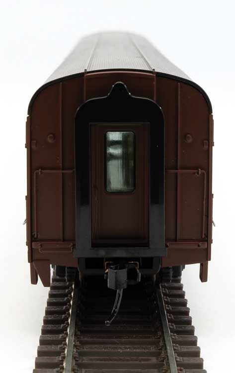 Walthers 920-9768 HO Pennsylvania 85' Budd 68-Seat Full Diner #4618