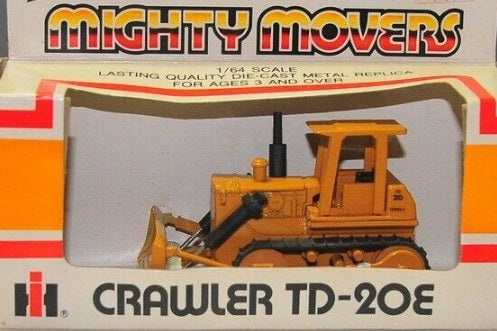 Ertl  1851 1:64 Mighty Movers International Crawler TD-20E