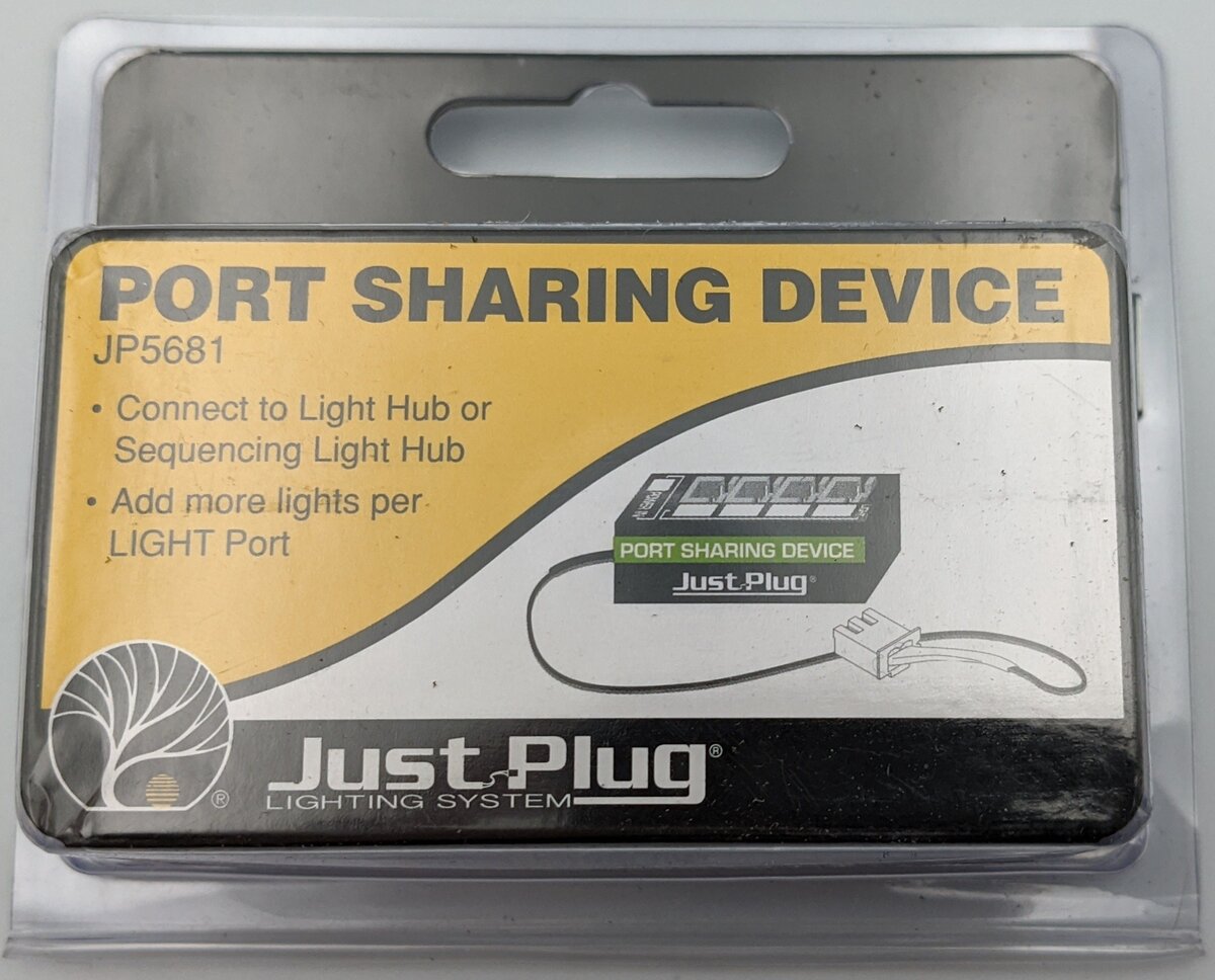 Woodland Scenics JP5681 Just Plug Port Sharing Device