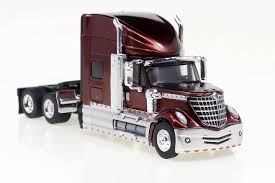 Brekina Automodelle 85826 1:87 2010 International LoneStar Sleeper-Cab Semi