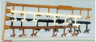 Merten 2466 Z Scale Various Colors of Dogs (Set of 28)