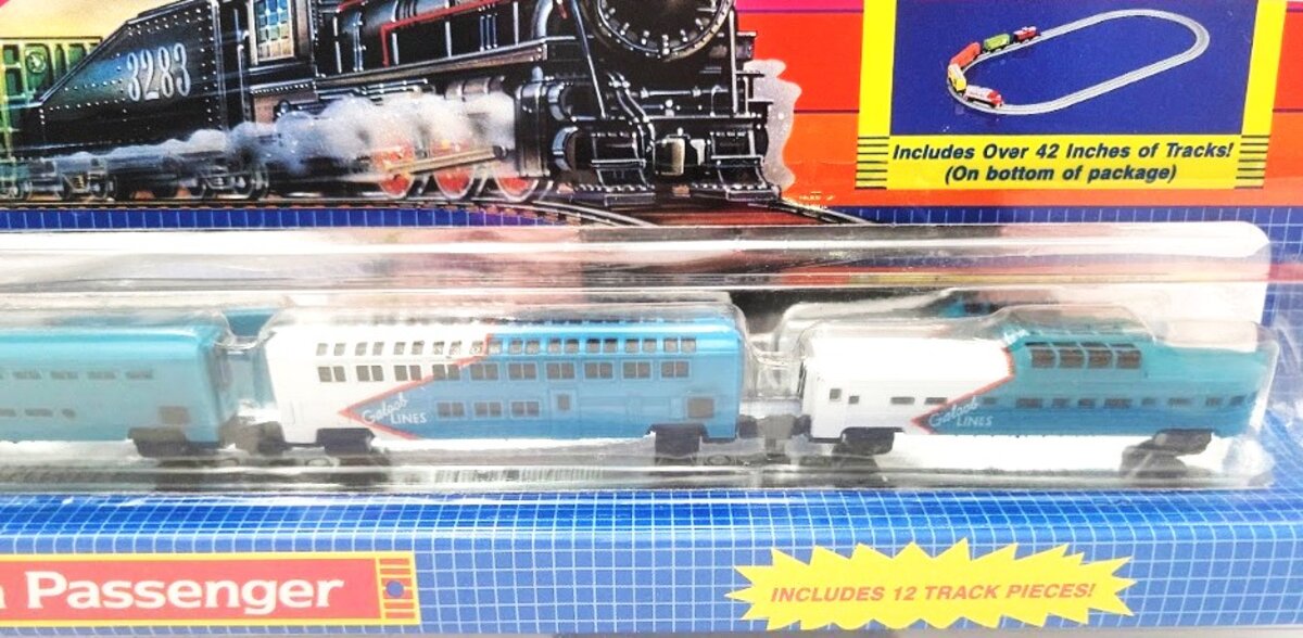 Micro Machines 6470 1:87 Scale Lines American Passenger Train w/5 Car & Track