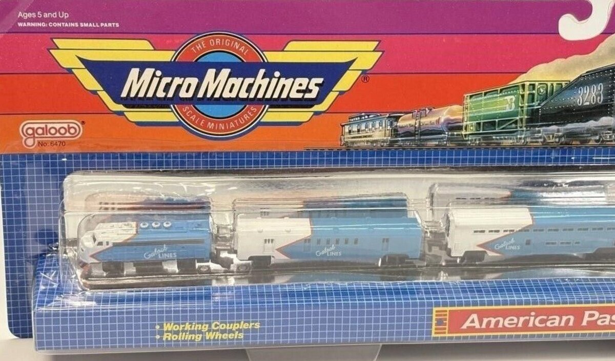 Micro Machines 6470 1:87 Scale Lines American Passenger Train w/5 Car & Track
