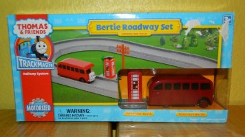 Thomas & Friends 64051 HO Trackmaster Railway System Bertie Roadway Set