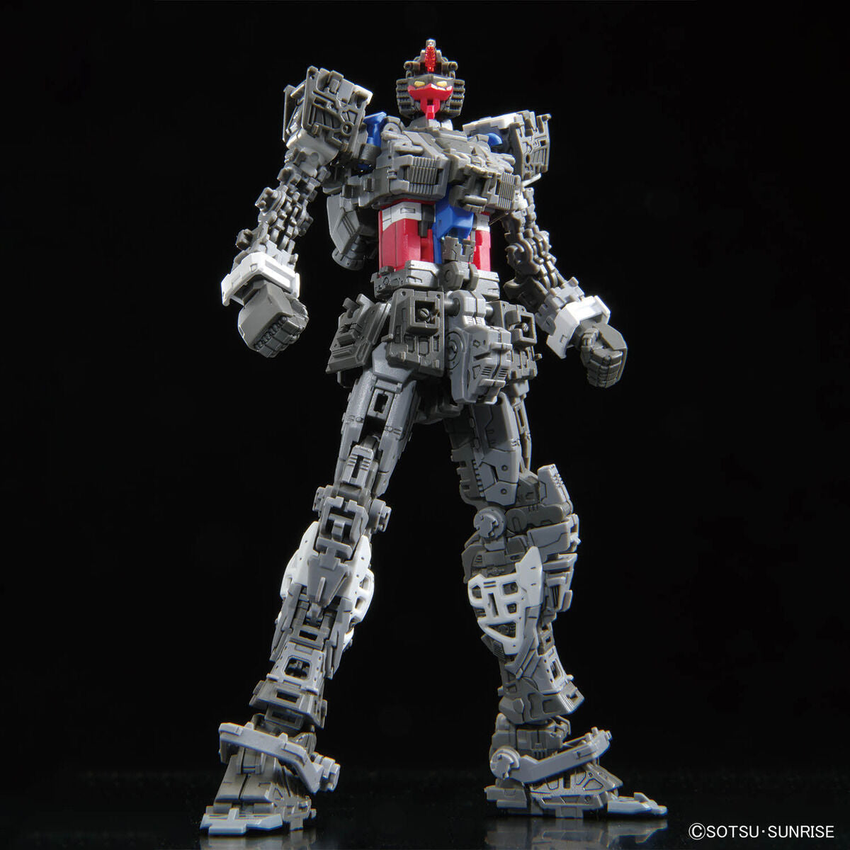 Bandai 2700762 1:144 RG RX-78-2 Gundam Ver.2.0 Plastic Model Kit