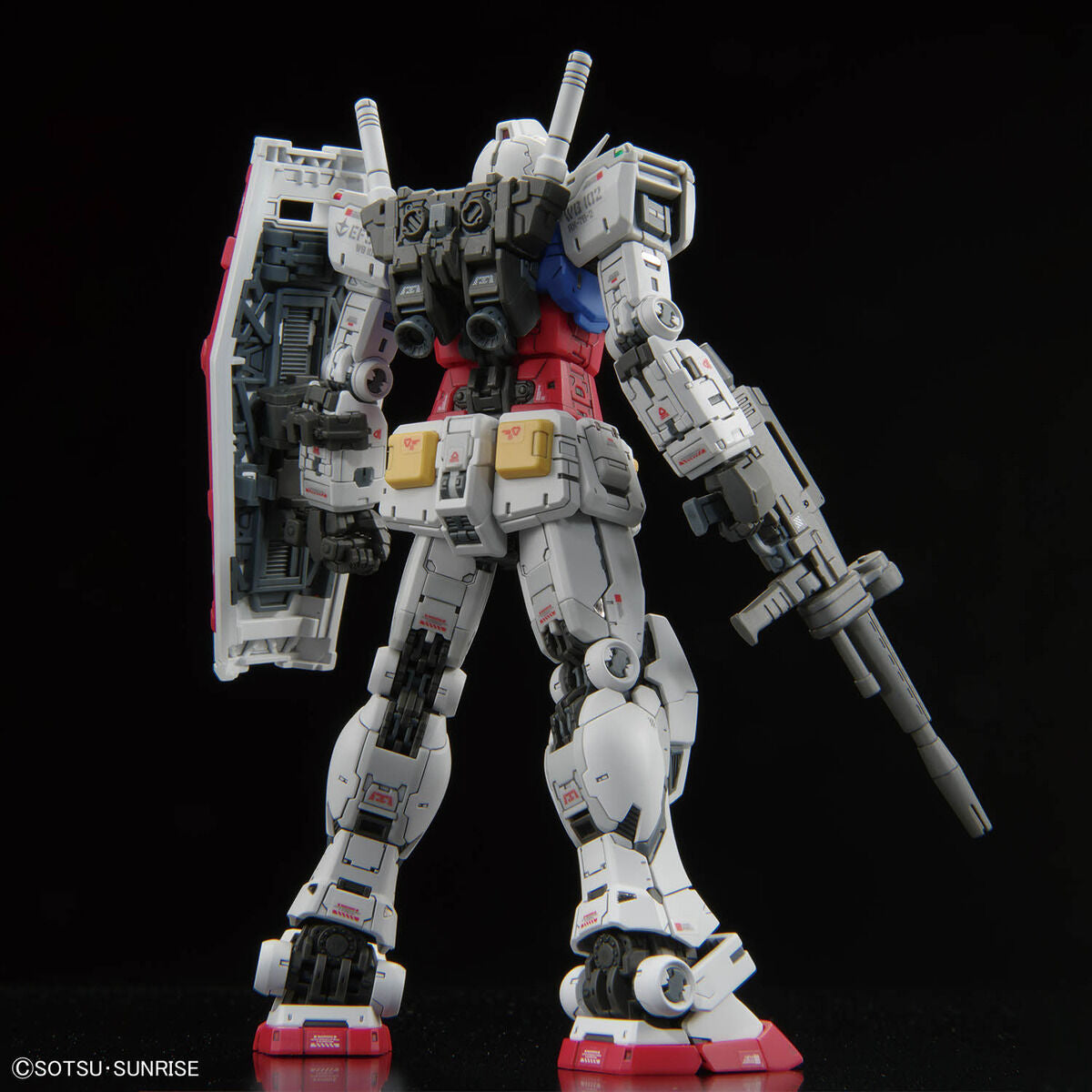 Bandai 2700762 1:144 RG RX-78-2 Gundam Ver.2.0 Plastic Model Kit