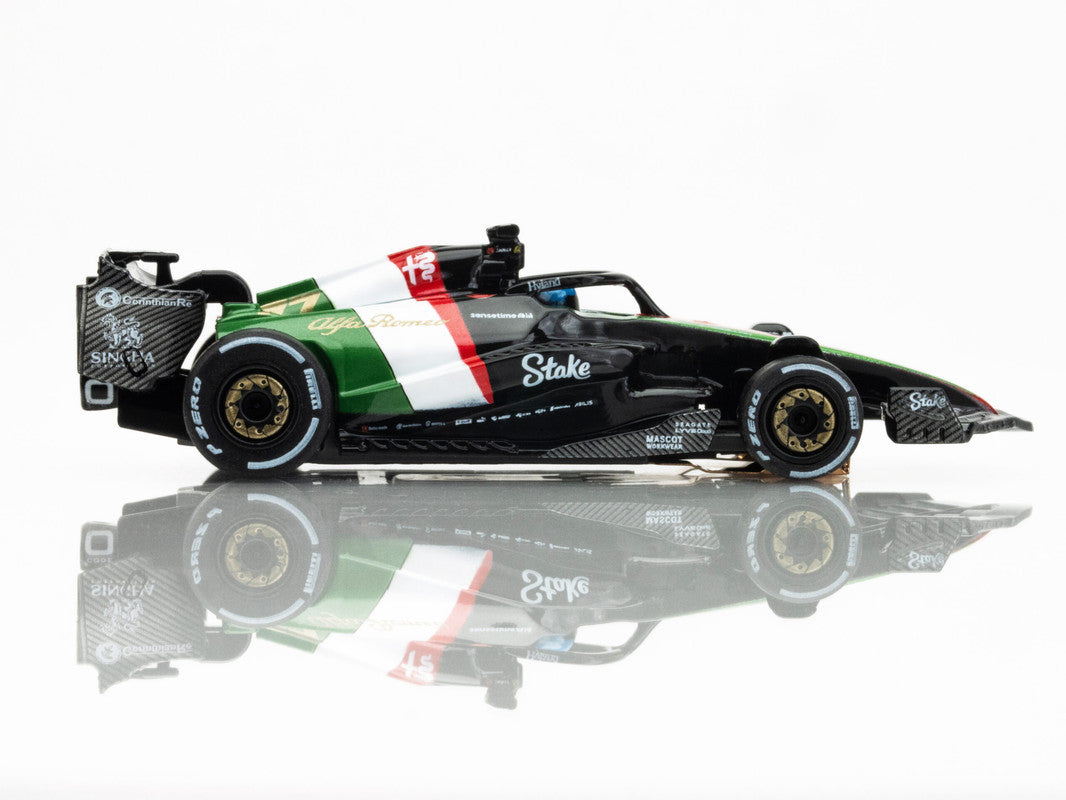 AFX 22080 HO 2023 Alfa Romeo F1 Monza Slot Car