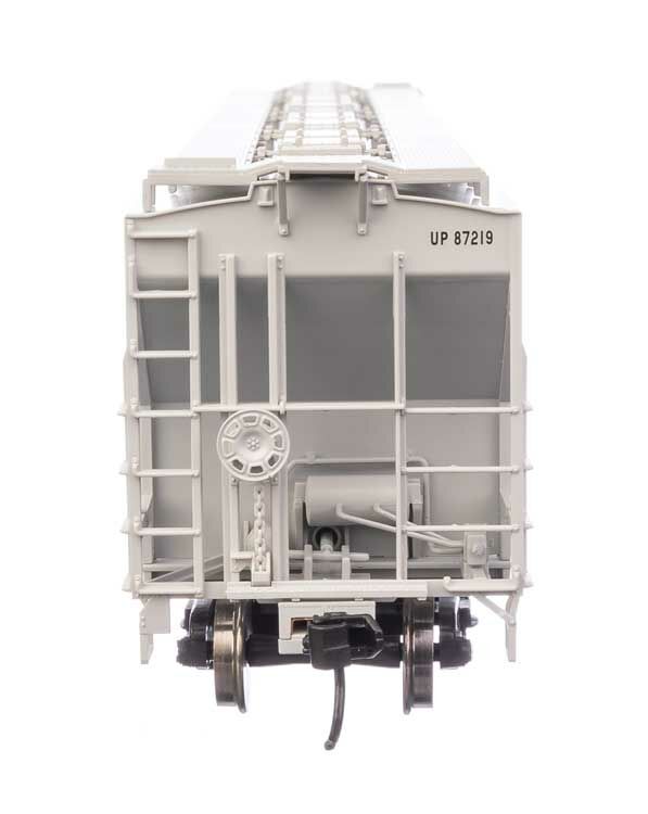 Walthers 910-49057 HO UP 57' Trinity 4750 3-Bay Covered Hopper RTR #87219