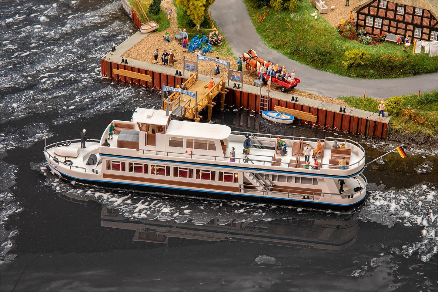 Faller 131009 HO Passenger Liner Building Kit