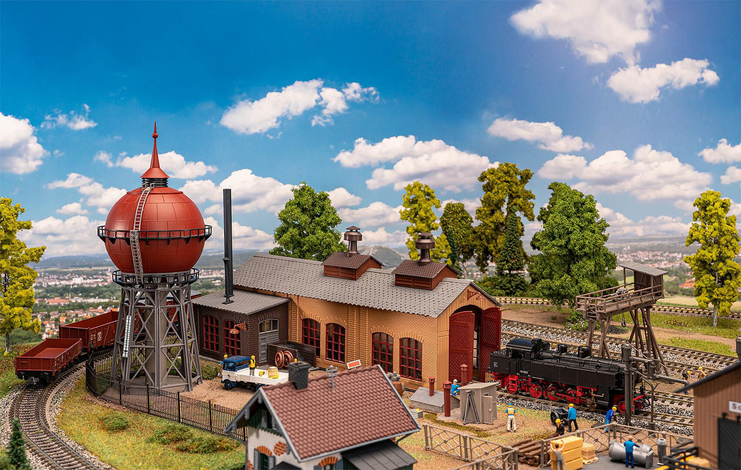 Faller 190140 HO Small Railway Maintenance Building Kit (Set of 4)