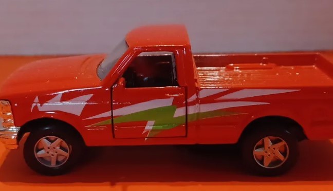 Maisto 21020 1:46 Motorized Pull Back Action Red w/Racing Stripes Ford F-150