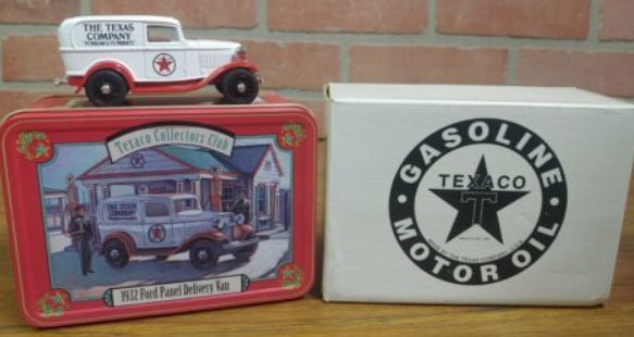 Ertl H276 1:43 Texaco Collectors Club 1932 Ford Panel Delivery Van With Tin Case