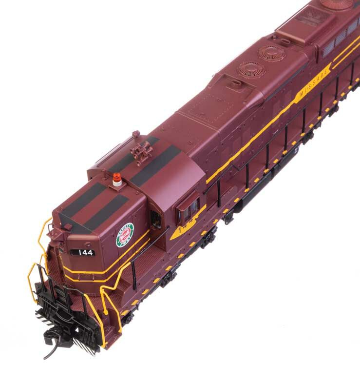 Walthers 920-48708 HO DMIR EMD SD9 Diesel Locomotive - Standard DC #144