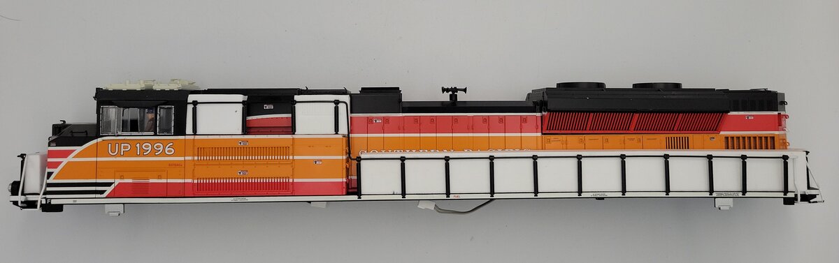 Athearn 1996-1 O Scale UP Southern Pacific Heritage EMD Diesel Loco Shell #1996