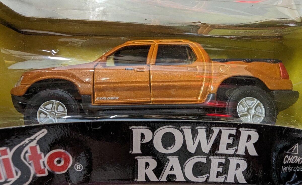 Maisto 21001-1601 1:43 Power Racer Orange Ford Explorer Sport Trac Truck