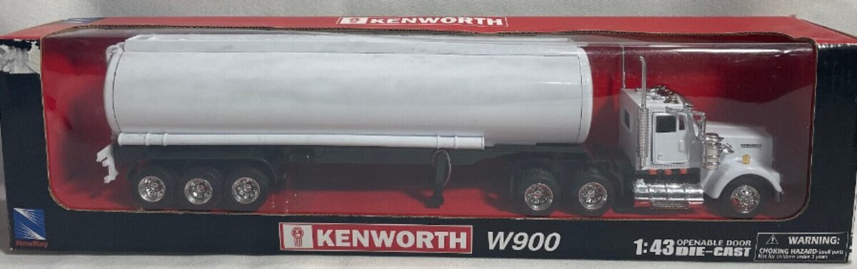New-Ray 15333 1:43 White Kenworth W900 Fuel Trailer