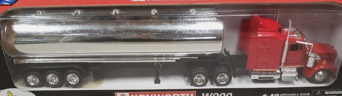 New-Ray 15323 1:43 Red & Chrome Gasoline Transporter Kenworth W900 Die Cast
