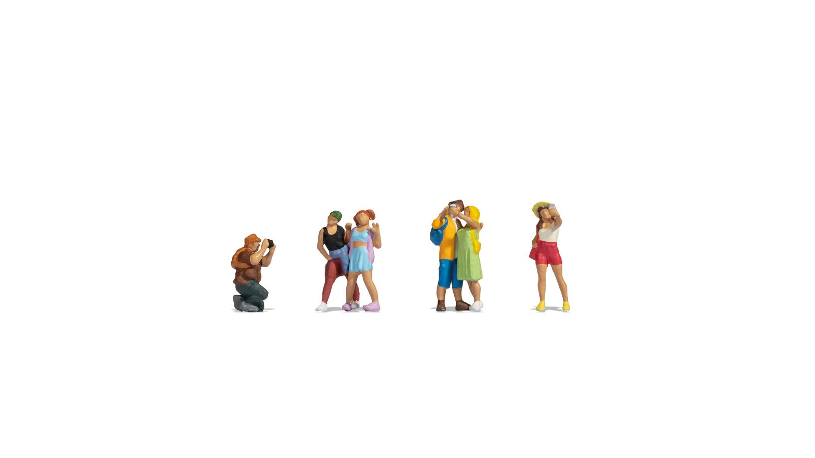 Noch 36473 N Tourists Taking Photos Plastic Figures (Set of 6)