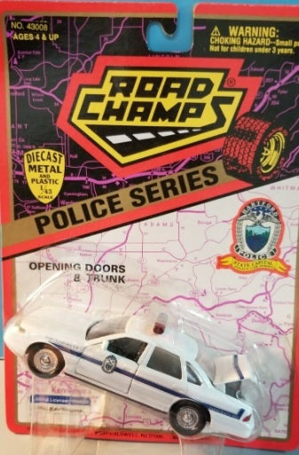 Road Champs 43008 1:43 Hartford Police State Capital Opening Doors & Trunk