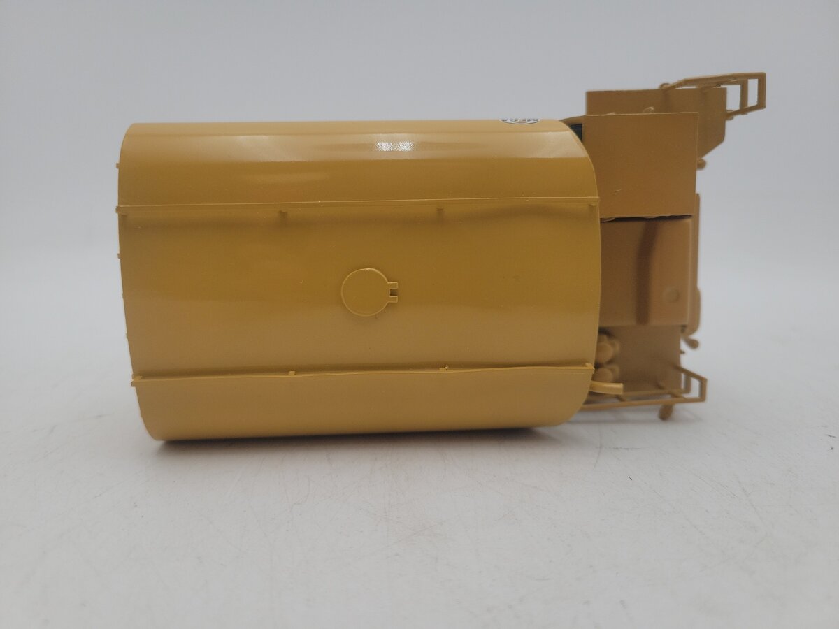 NZG 222 1:50 Scale 769C Caterpillar Magnum Mega Tank Truck Diecast - Custom EX