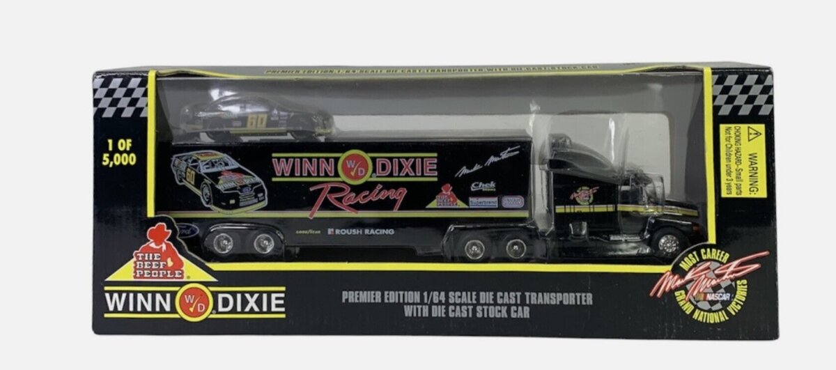 Racing Champions 06401-03932 1:64 Winn Dixie Transporter W/Stock Car Nascar