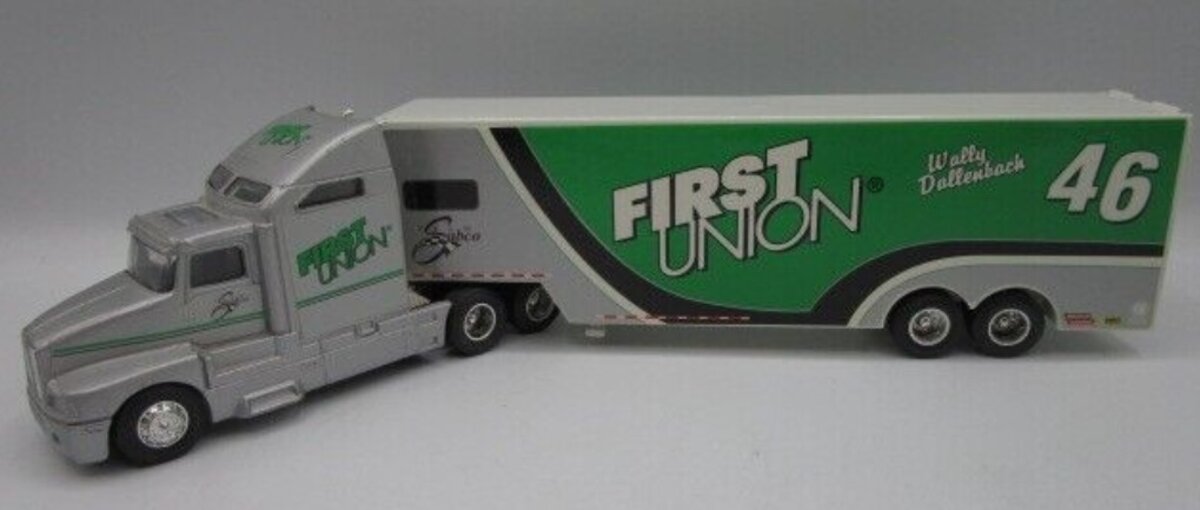 Racing Champions 03400 1:64 First Union #46 Racing Team Transporter Nascar 1997