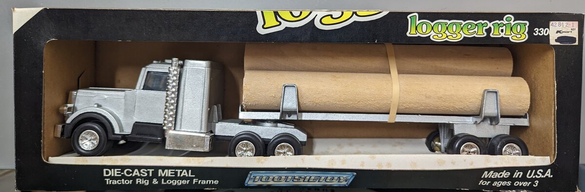 Tootsietoy 3300 1:48 Die-Cast Metal Tractor Rig & Logger Frame Tractor Trailer