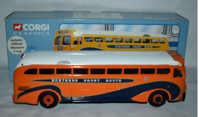 Corgi 53905 1:50 Washington Motor Coach Northern Short Line Yellow Coach 743