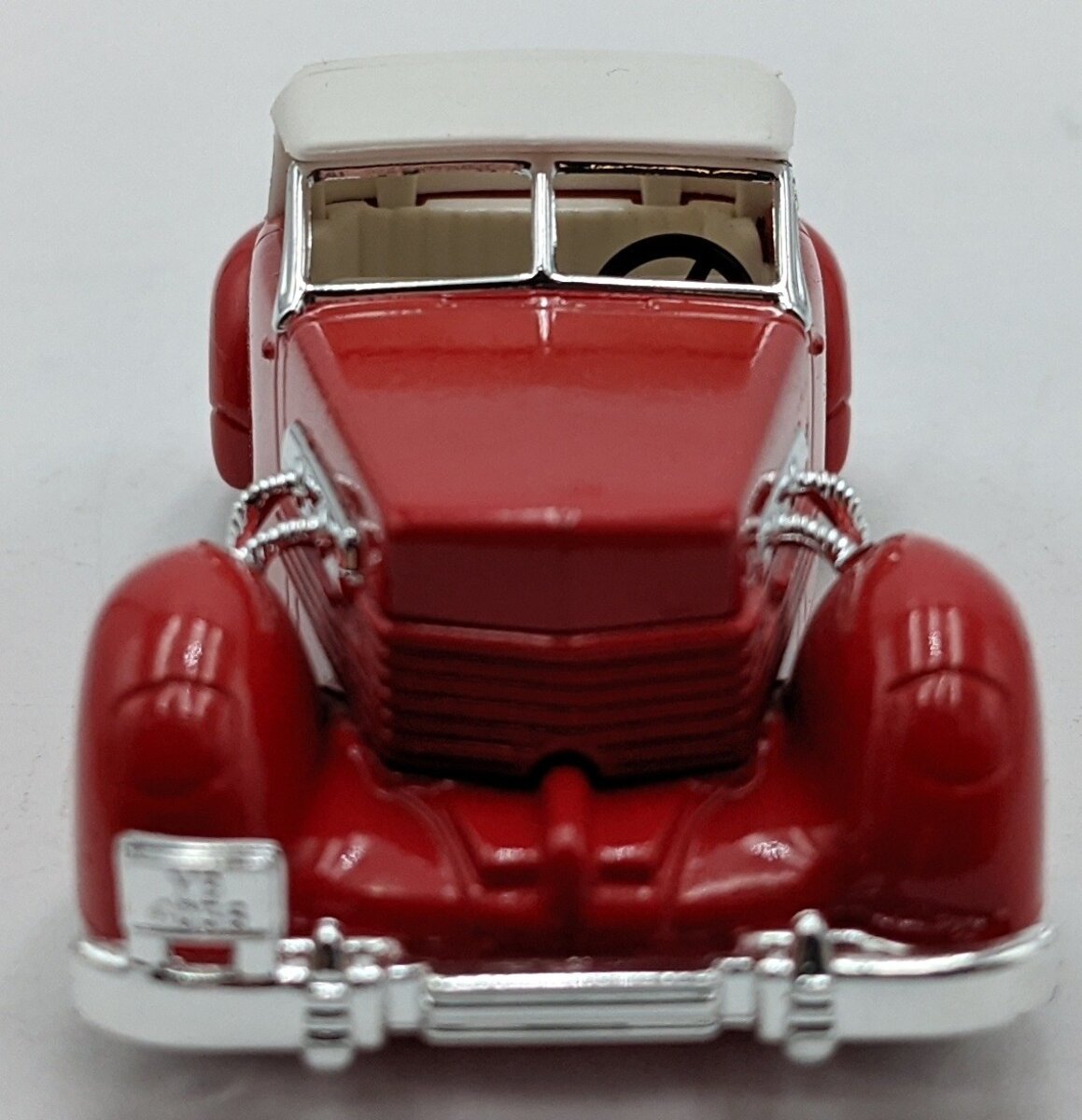 Matchbox Y-18 35:1 Models of Yesteryear Red W/White Top 1937 Cord 812