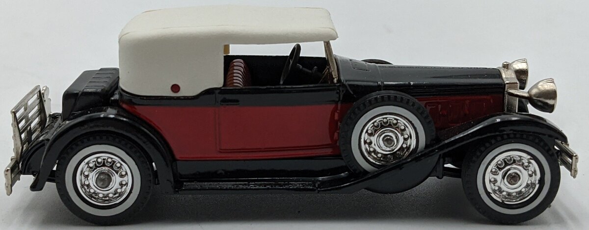 Matchbox Y-15 46:1 Models of Yesteryear Red & Black 1930 Packard Victoria