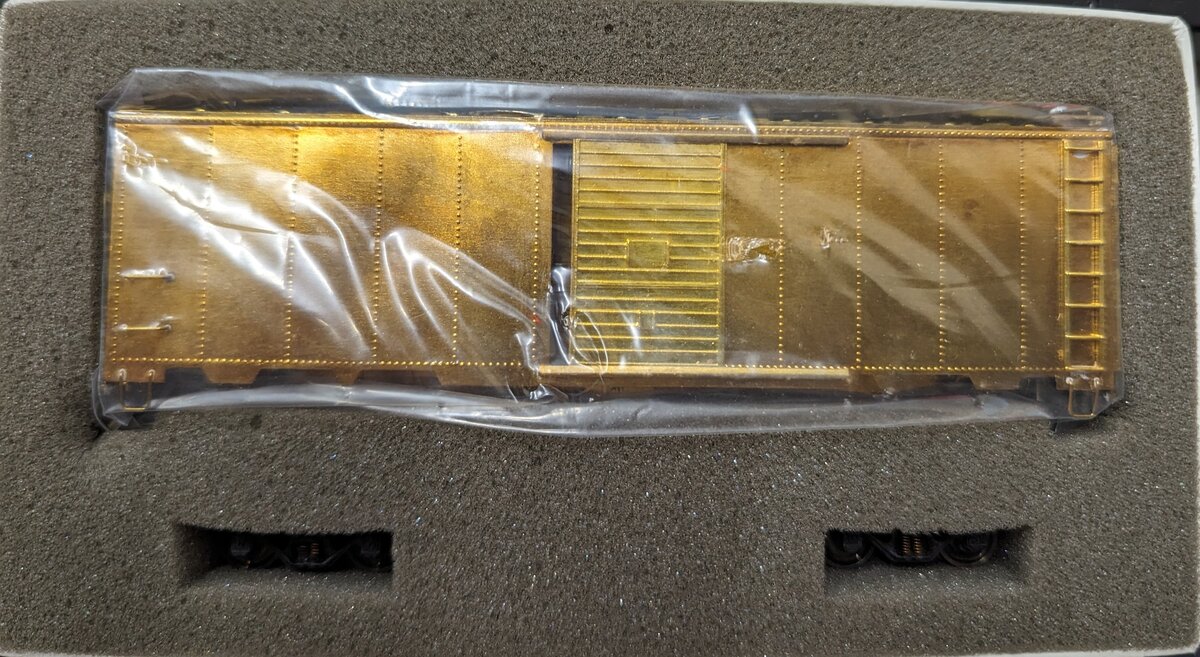 Lambert 86 HO Brass NYC Box Car w/Central Valley Trucks
